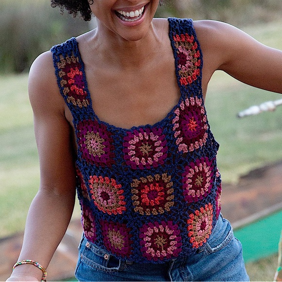 NATURAL LIFE Tops - Natural Life Crochet Crop Top - Navy Size L/XL NWT